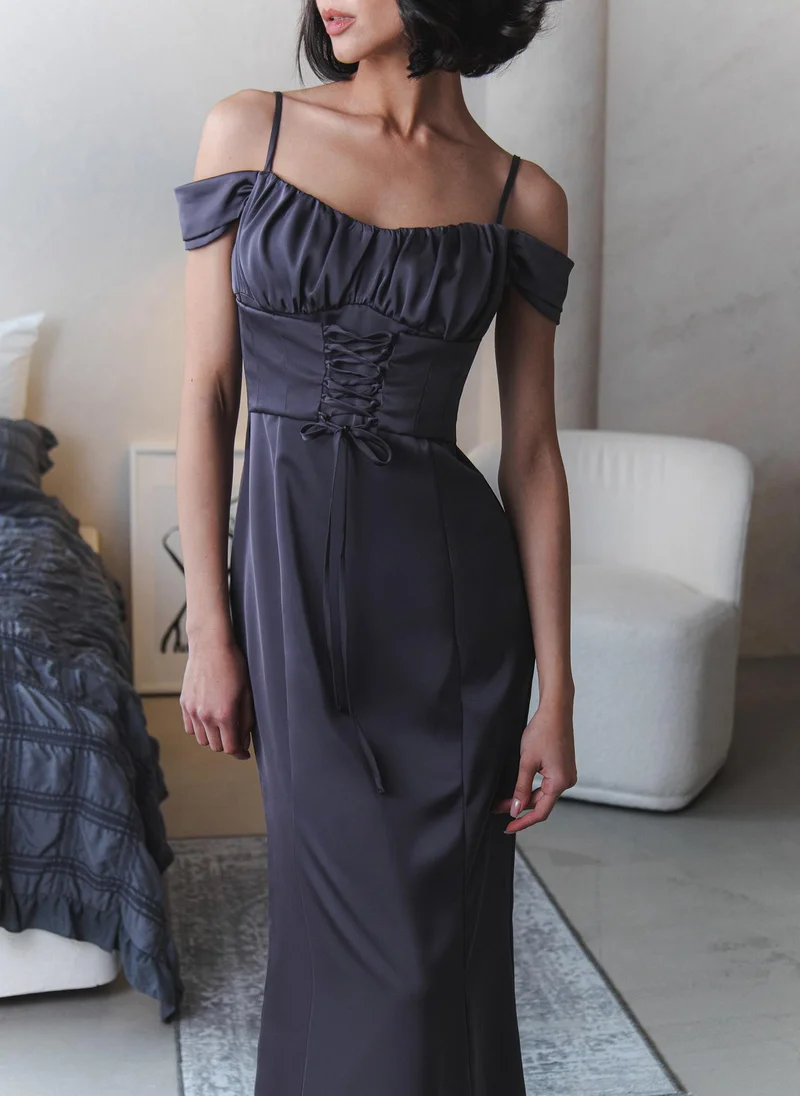 Lichi Short-sleeve midi dress with lace-up waist